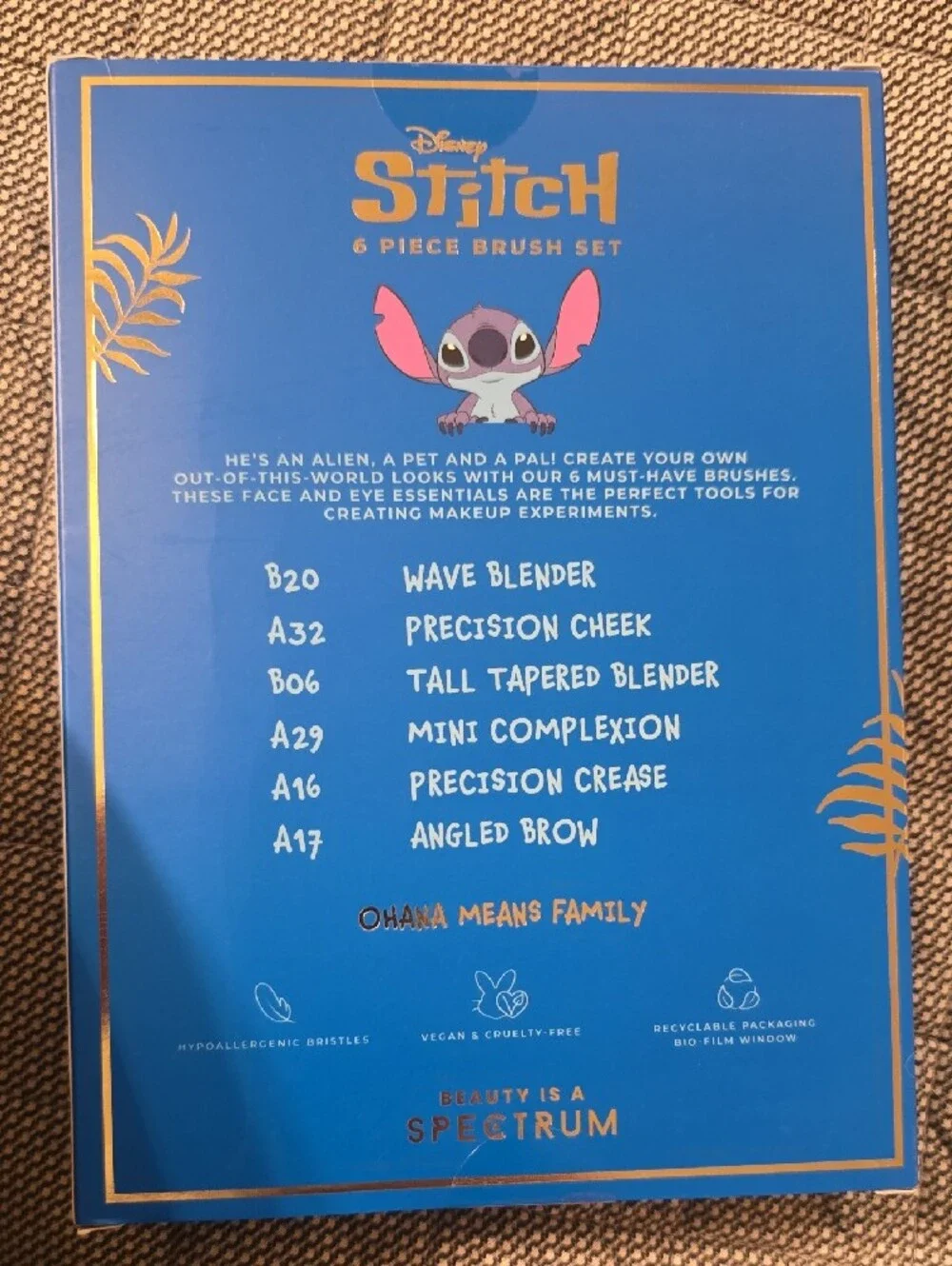 Disney Stitch Spectrum 6-Piece Makeup Brush Set - Blue with Pink Brush Tips